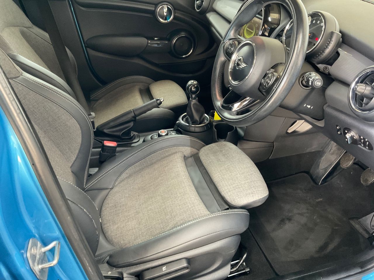 2015 MINI HATCH 1.5 Cooper Hatchback 5dr Petrol Manual Euro 6 (s/s) (136 ps) - vehicle photo 23 for sale on PureCar