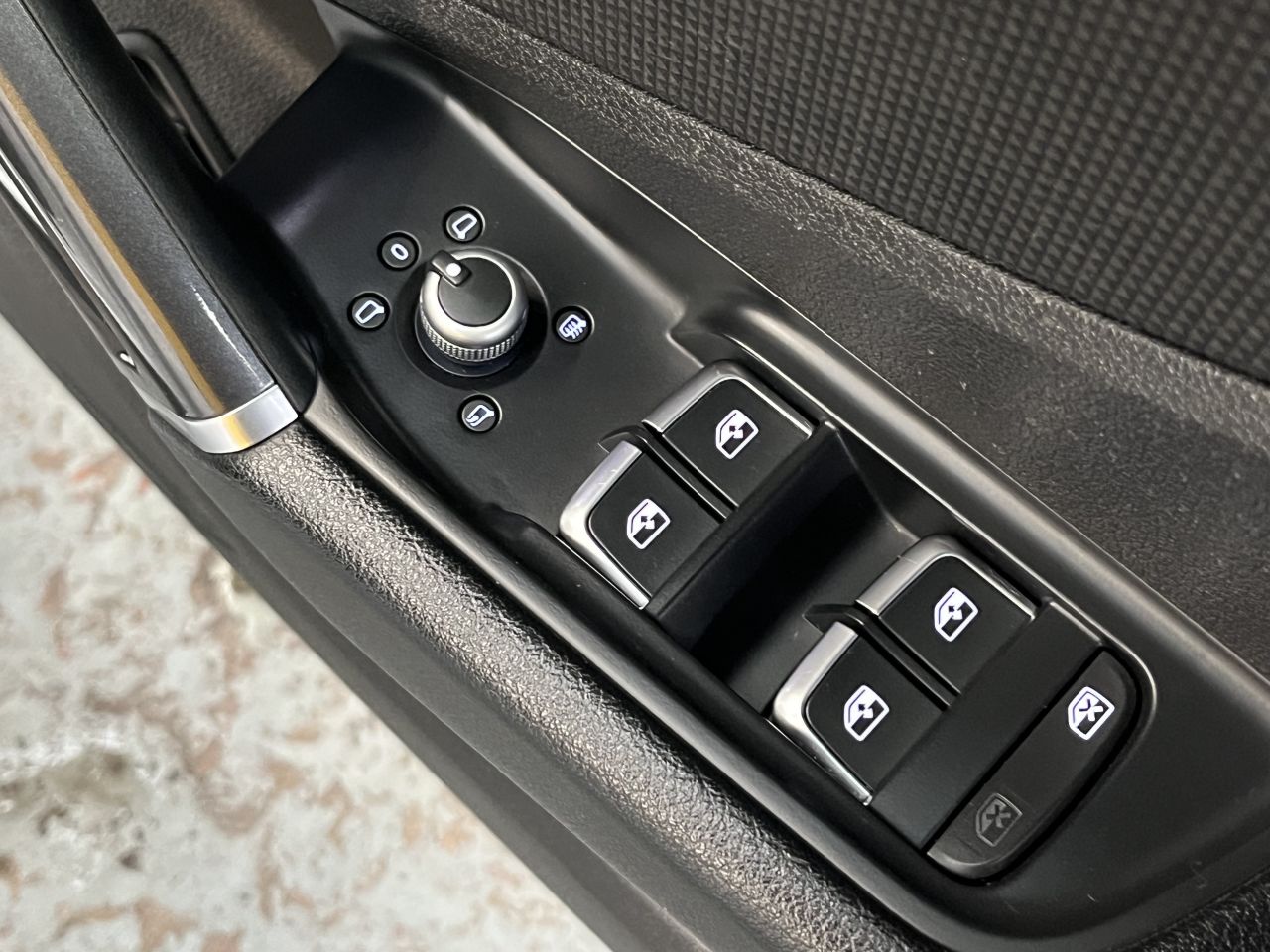 2023 AUDI Q2 S Line - vehicle photo 20 for sale on PureCar