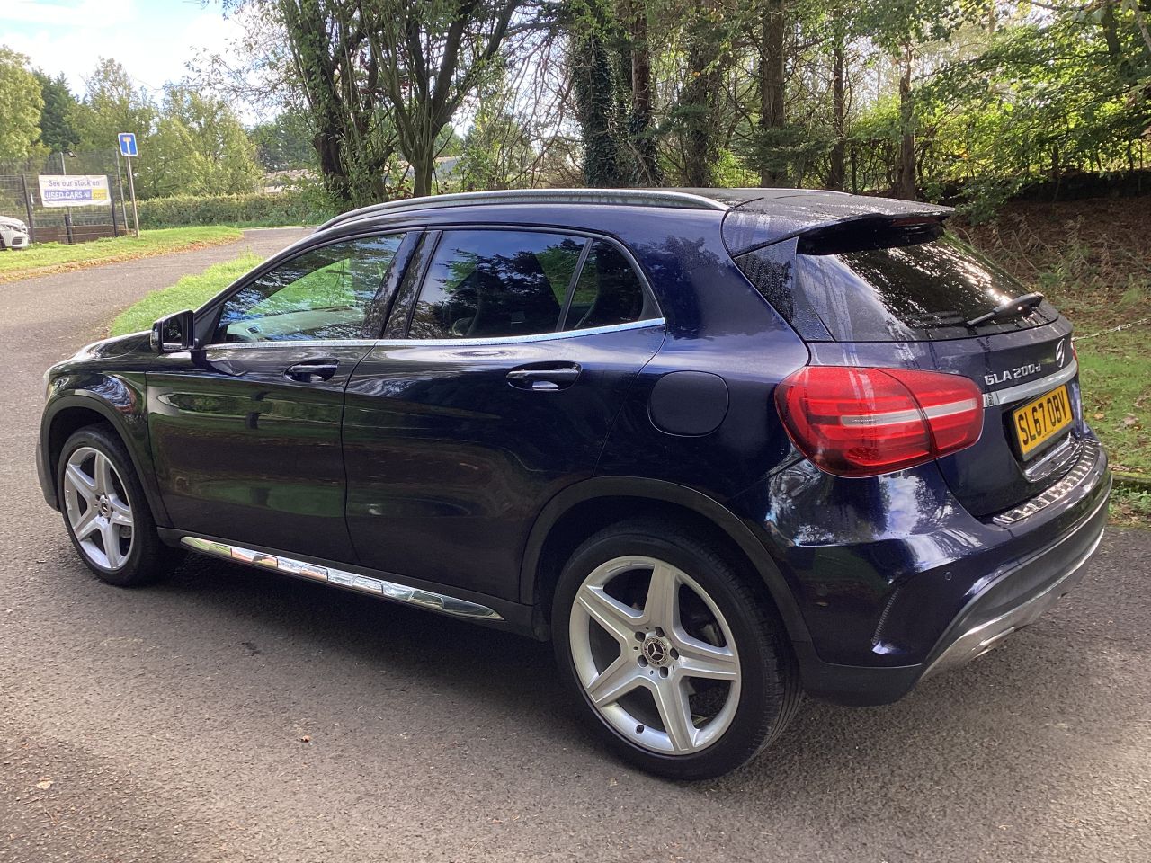 2018 MERCEDES GLA 2.1 GLA200d AMG Line (Premium) SUV 5dr Diesel 7G-DCT 4MATIC Euro 6 (s/s) (1 - vehicle photo 7 for sale on PureCar