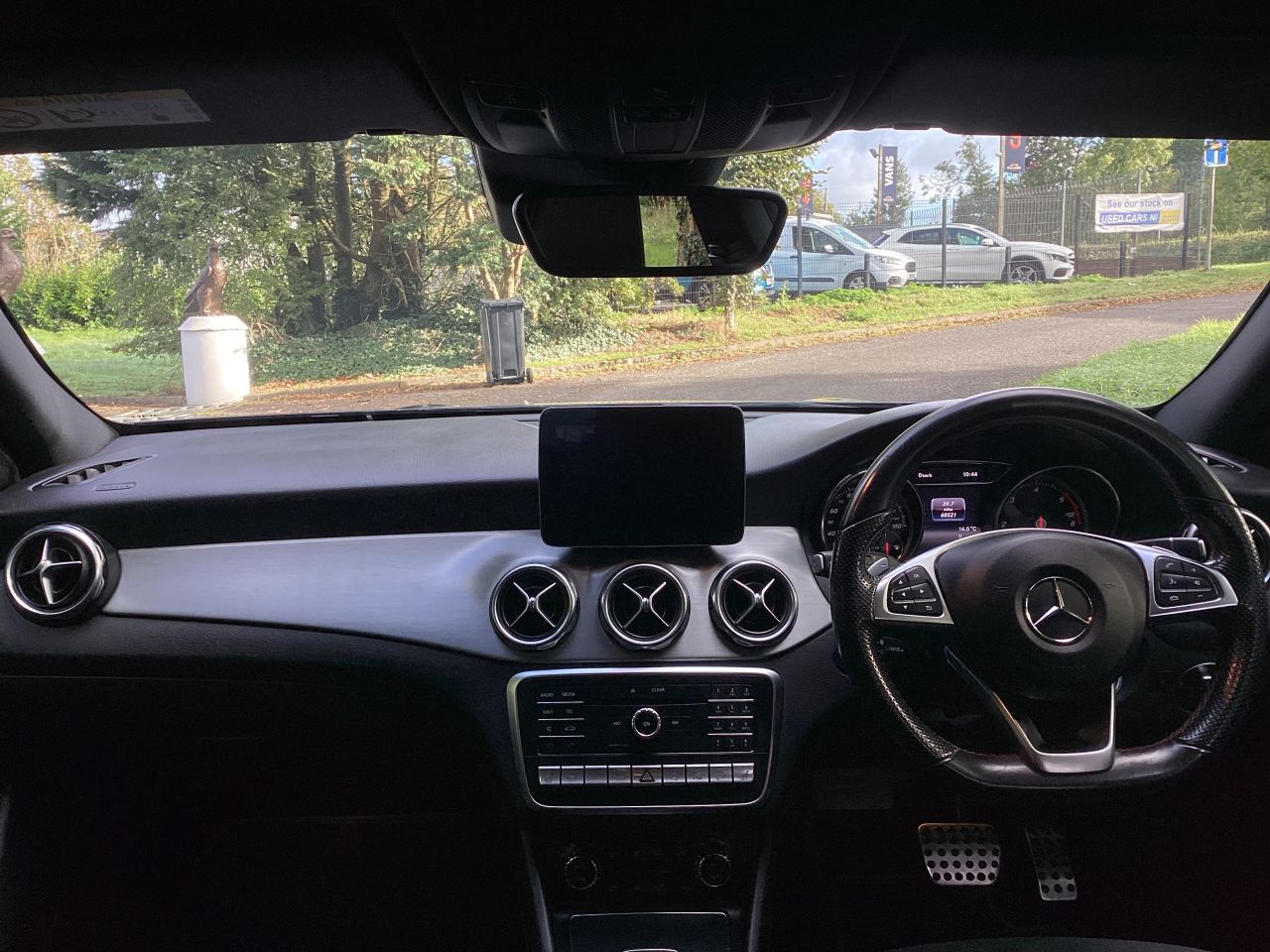 2018 MERCEDES GLA 2.1 GLA200d AMG Line (Premium) SUV 5dr Diesel 7G-DCT 4MATIC Euro 6 (s/s) (1 - vehicle photo 20 for sale on PureCar