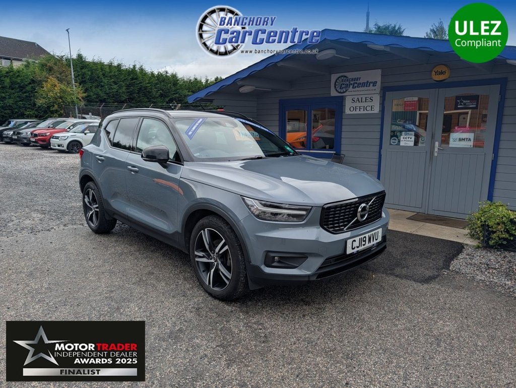 Grey 2019 Volvo XC40 SUV/Crossover Front-wheel drive Manual
