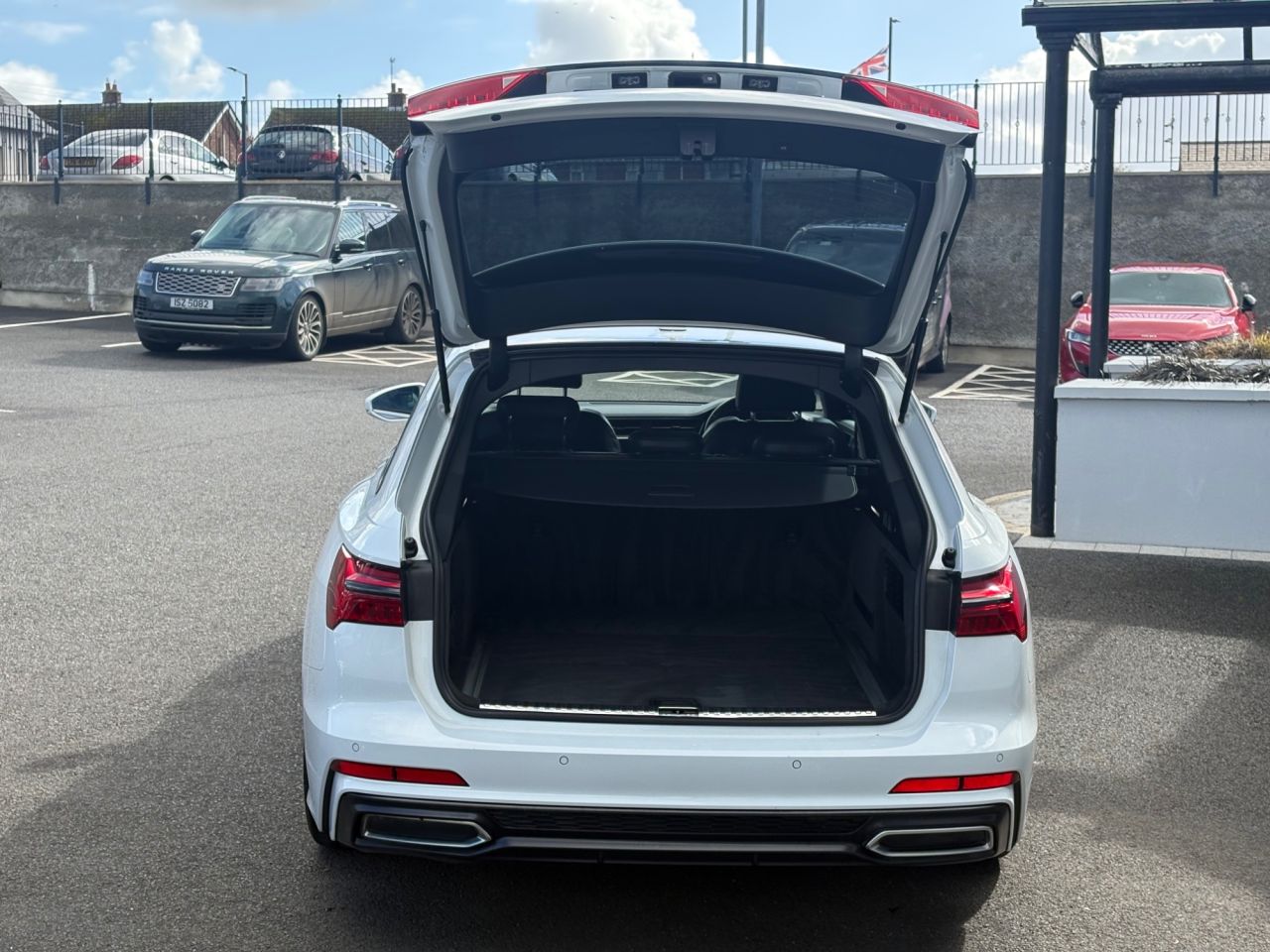 2019 AUDI A6 AVANT S Line - vehicle photo 9 for sale on PureCar