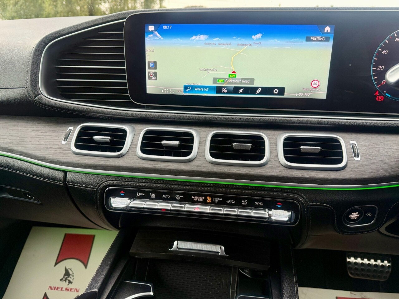 2019 MERCEDES GLE 2.9 GLE350d AMG Line (Premium)G-Tronic 4MATIC (7 SEATER 272bhp) - vehicle photo 12 for sale on PureCar
