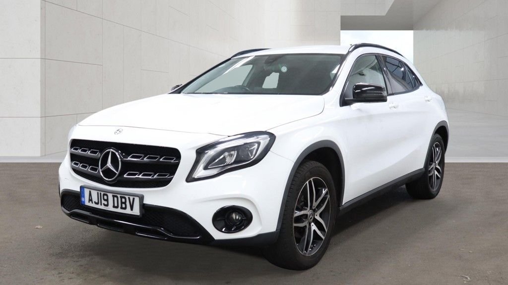 2019 Mercedes-Benz GLA — image 3