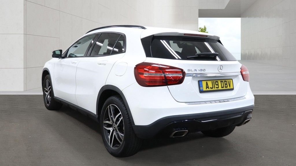2019 Mercedes-Benz GLA — image 4