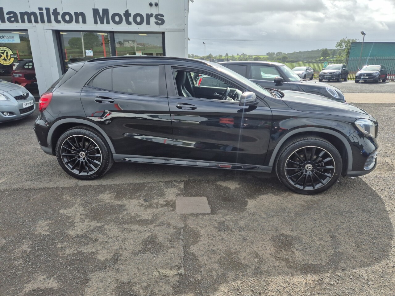 2018 MERCEDES GLA DIESEL HATCHBACK 2.1 GLA200d AMG Line (Premium) SUV 5dr Diesel 7G-DCT Euro 6 (s/s) (136 ps) - vehicle photo 3 for sale on PureCar