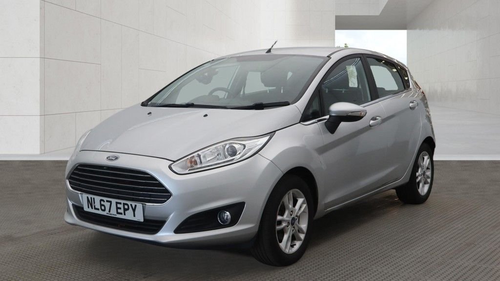 2017 Ford Fiesta — image 2