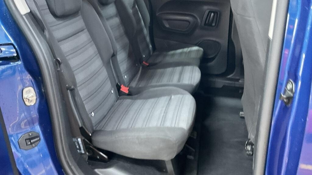 2020 Vauxhall Combo Life — image 9