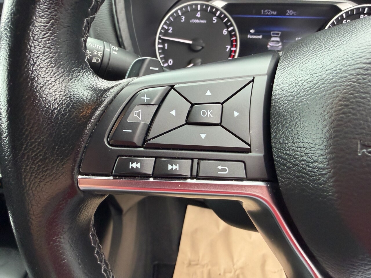 2023 NISSAN JUKE 1.0 DIG-T N-Connecta SUV 5dr Petrol DCT Auto Euro 6 (s/s) (114 ps) ONLY 238 - vehicle photo 37 for sale on PureCar