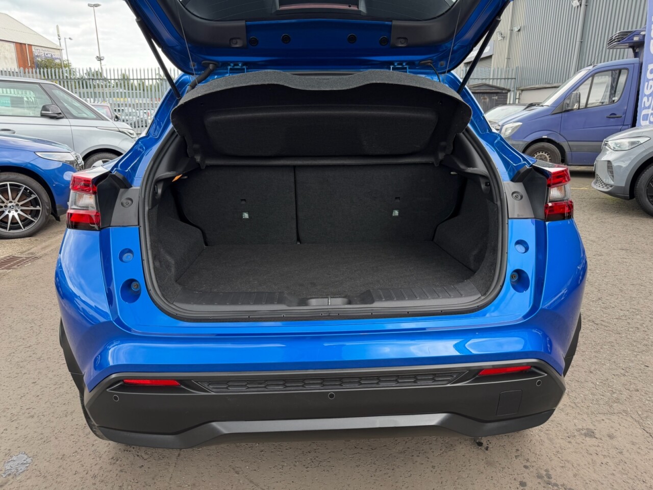 2023 NISSAN JUKE 1.0 DIG-T N-Connecta SUV 5dr Petrol DCT Auto Euro 6 (s/s) (114 ps) ONLY 238 - vehicle photo 39 for sale on PureCar