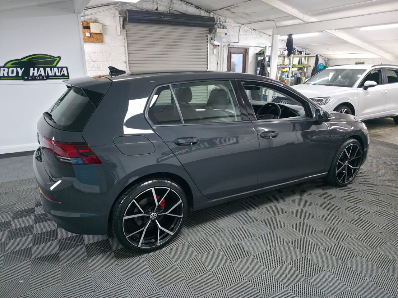 2024 VOLKSWAGEN GOLF 1.5 TSI Life Hatchback 5dr Petrol Manual Euro 6 (s/s) (130 ps) 1 Owner - Se - vehicle photo 7 for sale on PureCar