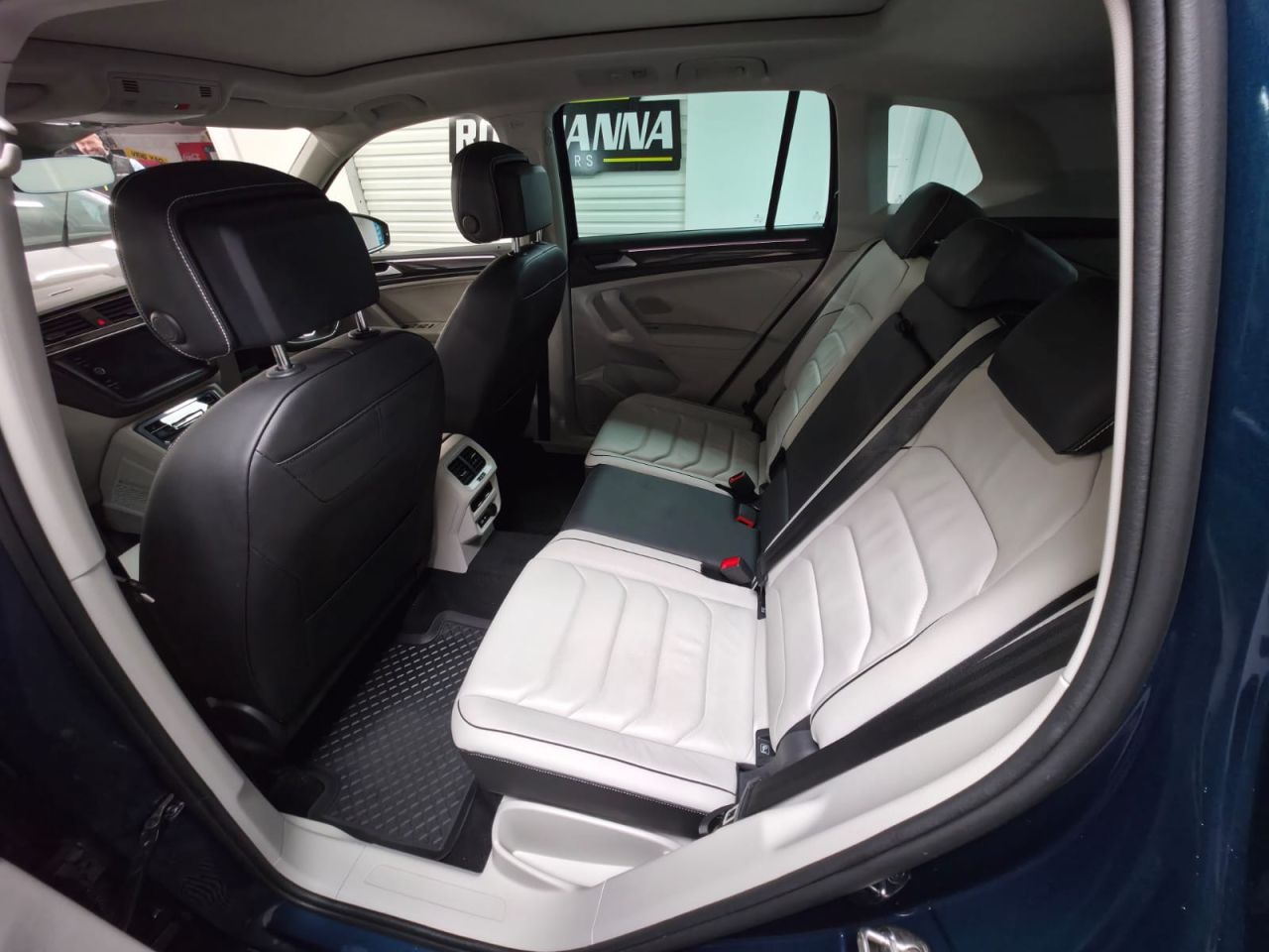 2023 VOLKSWAGEN TIGUAN 2.0 TDI Elegance SUV 5dr Diesel DSG Euro 6 (s/s) (150 ps) Panoramic Sunroof - vehicle photo 15 for sale on PureCar
