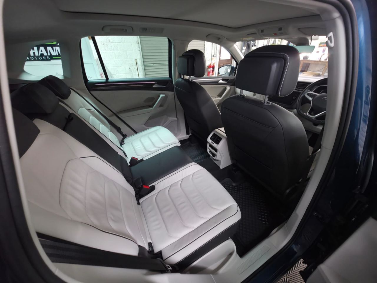 2023 VOLKSWAGEN TIGUAN 2.0 TDI Elegance SUV 5dr Diesel DSG Euro 6 (s/s) (150 ps) Panoramic Sunroof - vehicle photo 20 for sale on PureCar