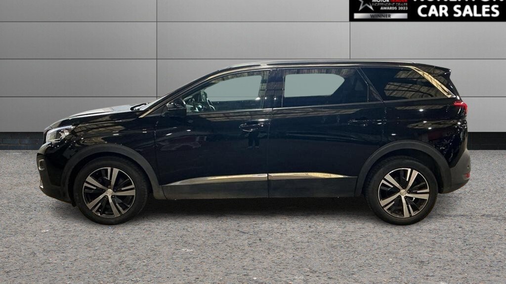 2020 Peugeot 5008 — image 5