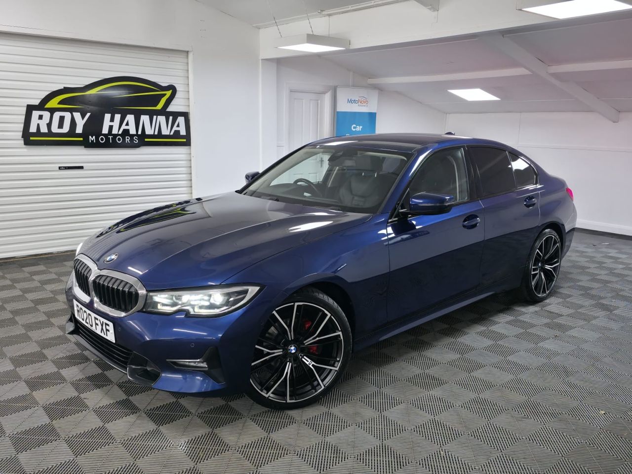 2020 BMW 3 SERIES 2.0 318d Sport Saloon 4dr Diesel Auto Euro 6 (s/s) (150 ps) Fantastic Servi - vehicle photo 2 for sale on PureCar