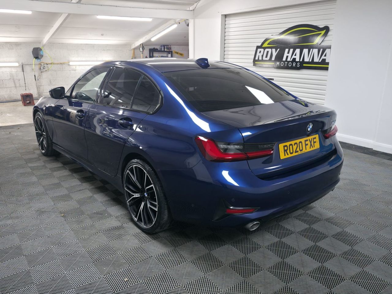 2020 BMW 3 SERIES 2.0 318d Sport Saloon 4dr Diesel Auto Euro 6 (s/s) (150 ps) Fantastic Servi - vehicle photo 4 for sale on PureCar