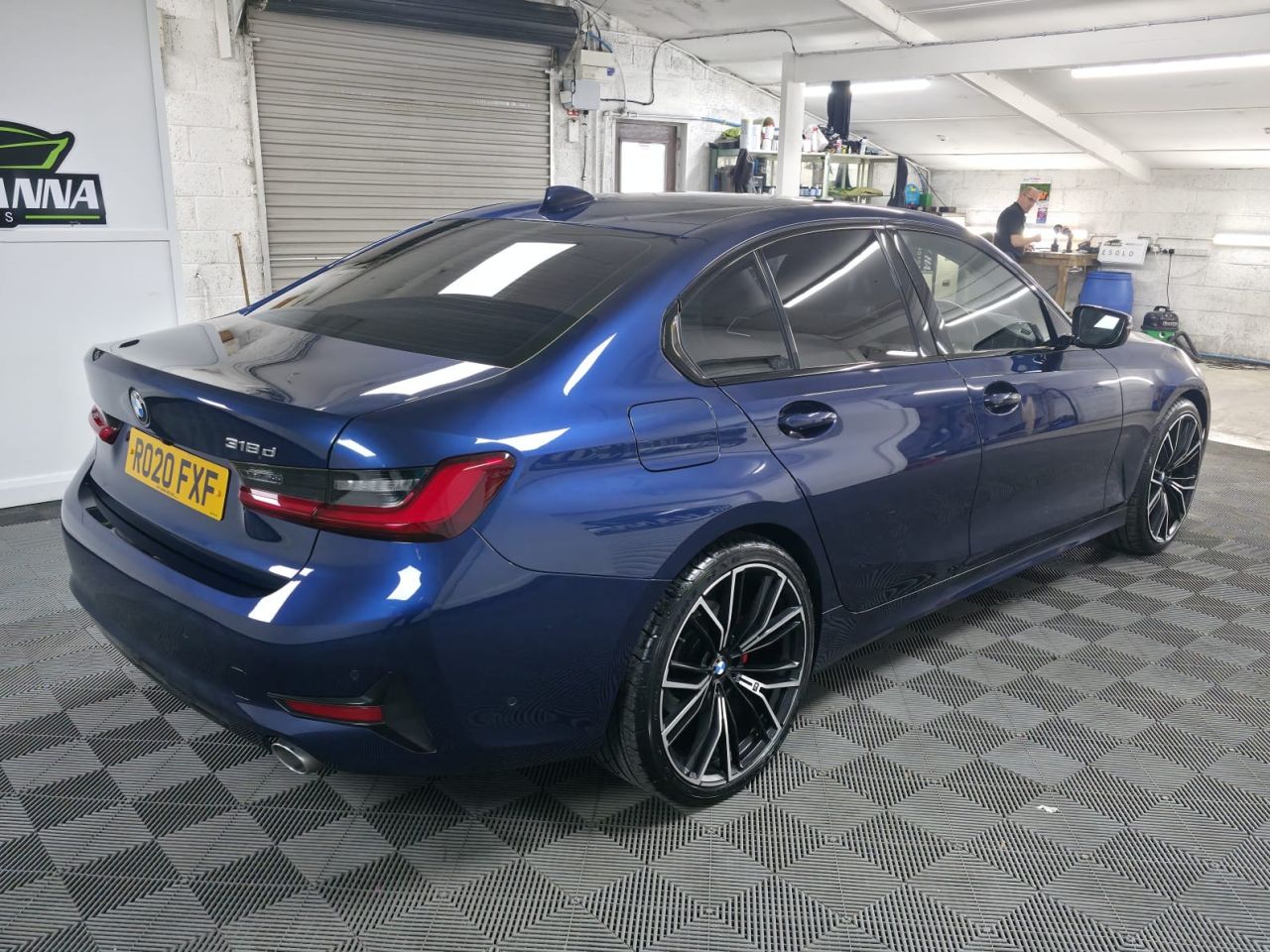 2020 BMW 3 SERIES 2.0 318d Sport Saloon 4dr Diesel Auto Euro 6 (s/s) (150 ps) Fantastic Servi - vehicle photo 6 for sale on PureCar