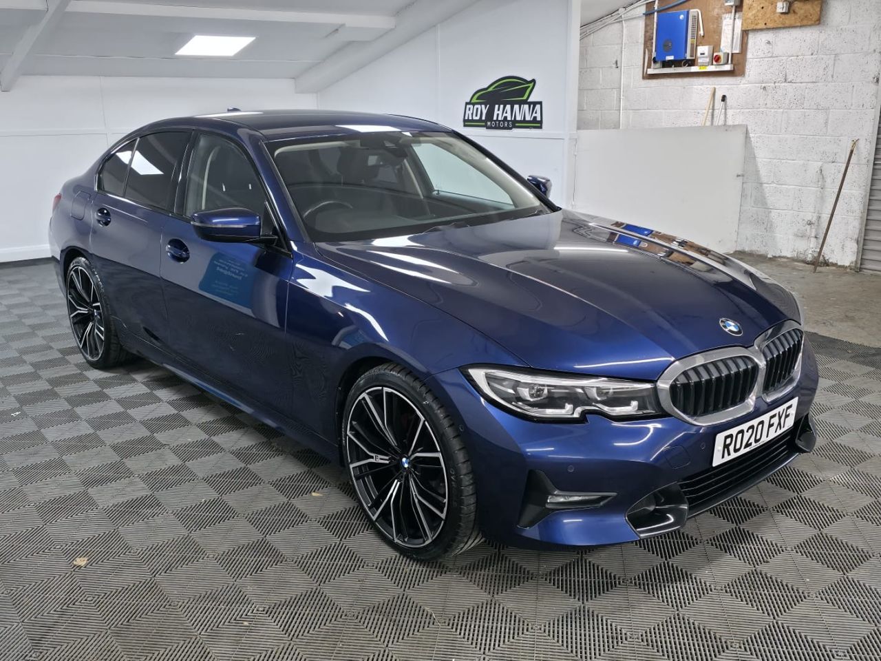 2020 BMW 3 SERIES 2.0 318d Sport Saloon 4dr Diesel Auto Euro 6 (s/s) (150 ps) Fantastic Servi - vehicle photo 8 for sale on PureCar