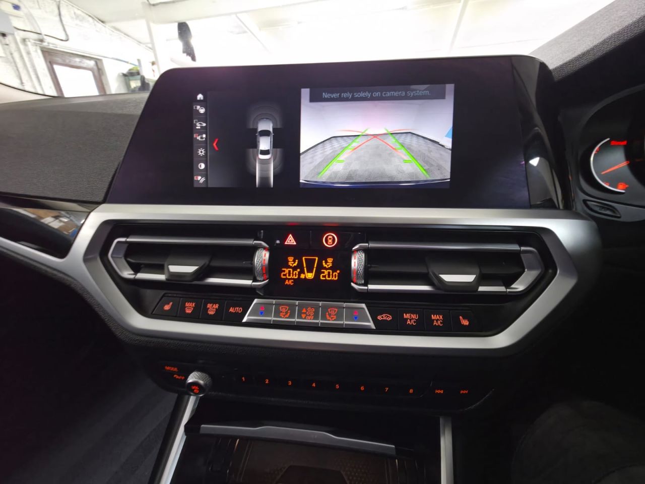 2020 BMW 3 SERIES 2.0 318d Sport Saloon 4dr Diesel Auto Euro 6 (s/s) (150 ps) Fantastic Servi - vehicle photo 21 for sale on PureCar