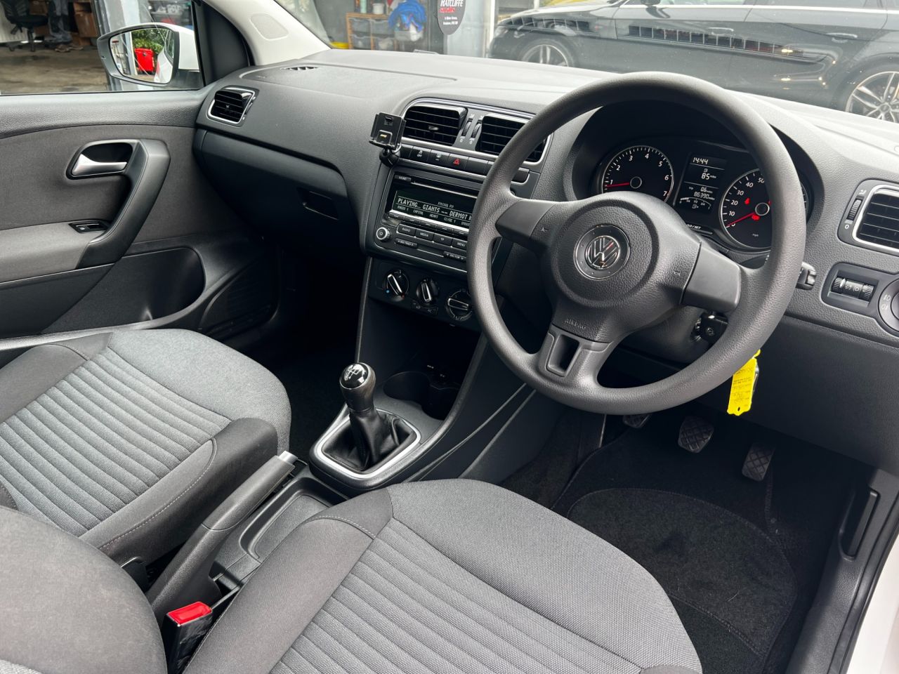 2014 VOLKSWAGEN POLO 1.4 Match Edition Hatchback 3dr Petrol Manual Euro 5 (85 ps) - vehicle photo 8 for sale on PureCar