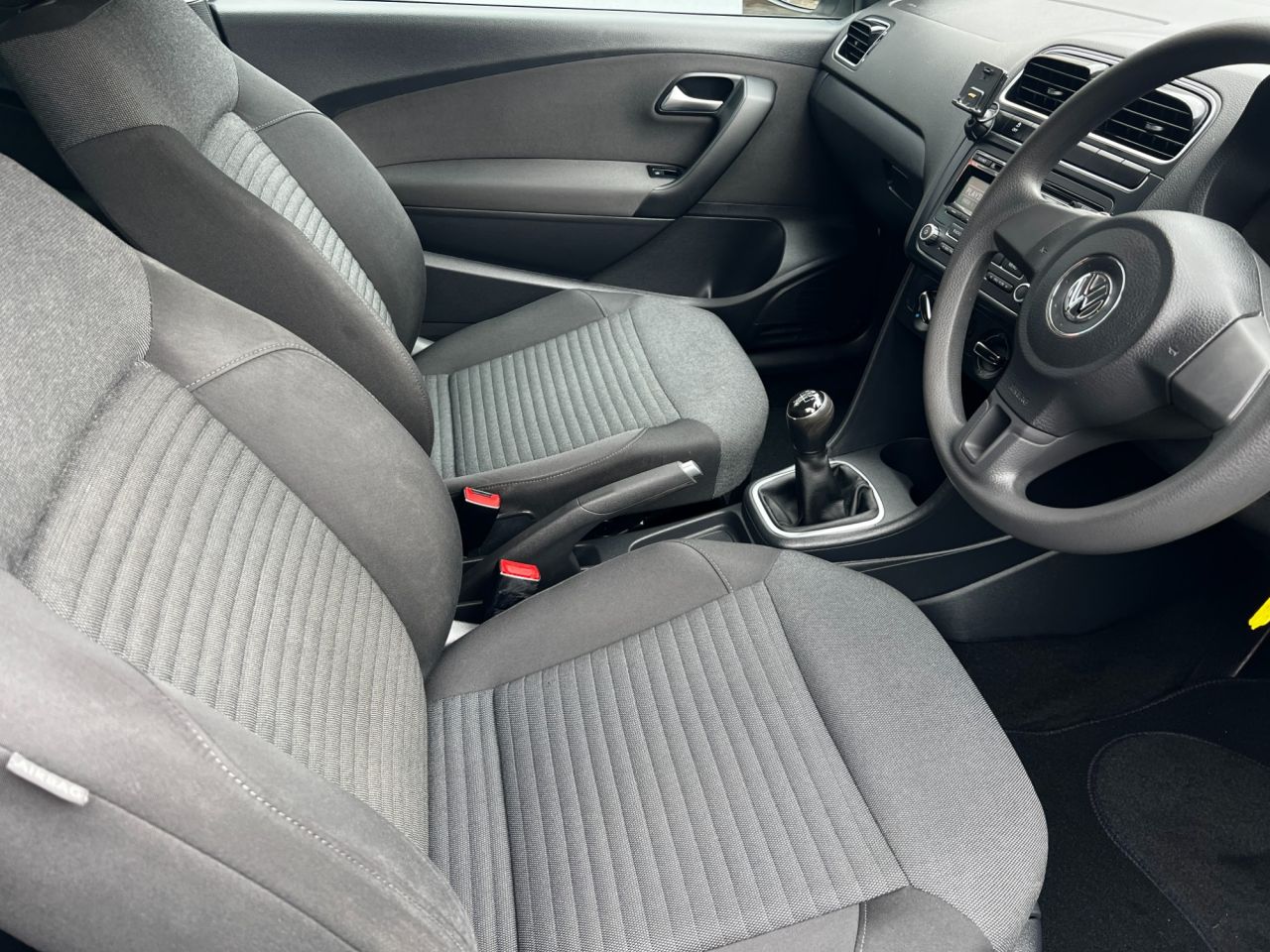 2014 VOLKSWAGEN POLO 1.4 Match Edition Hatchback 3dr Petrol Manual Euro 5 (85 ps) - vehicle photo 9 for sale on PureCar