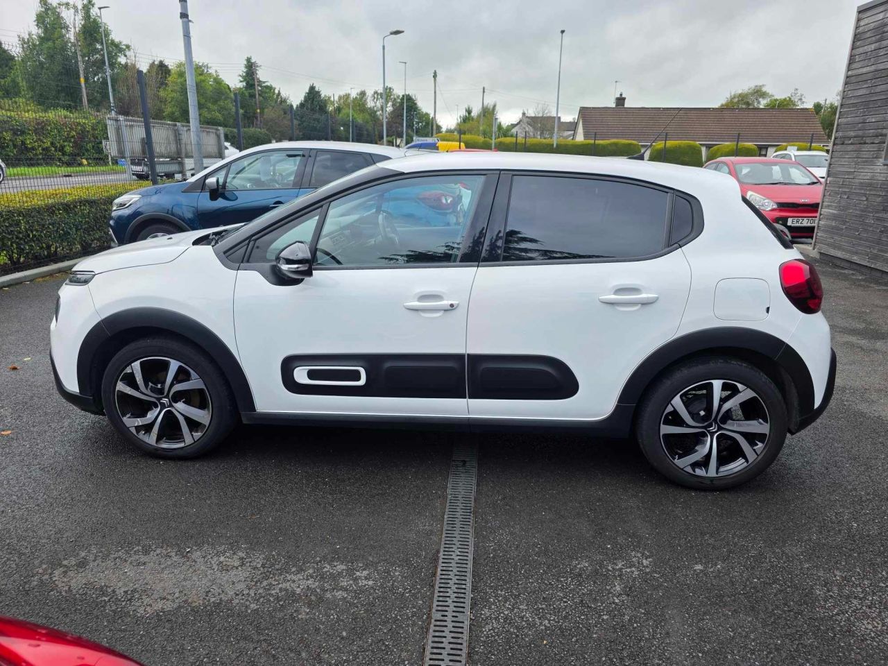 2024 CITROEN C3 1.2 PureTech MAX Hatchback 5dr Petrol Manual Euro 6 (s/s) (83 ps) - vehicle photo 6 for sale on PureCar
