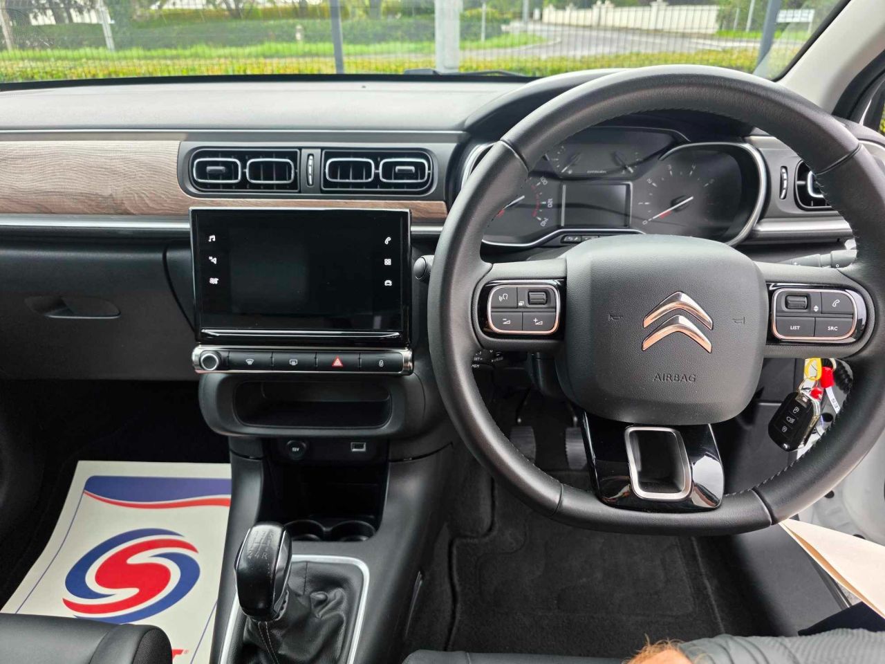 2024 CITROEN C3 1.2 PureTech MAX Hatchback 5dr Petrol Manual Euro 6 (s/s) (83 ps) - vehicle photo 9 for sale on PureCar