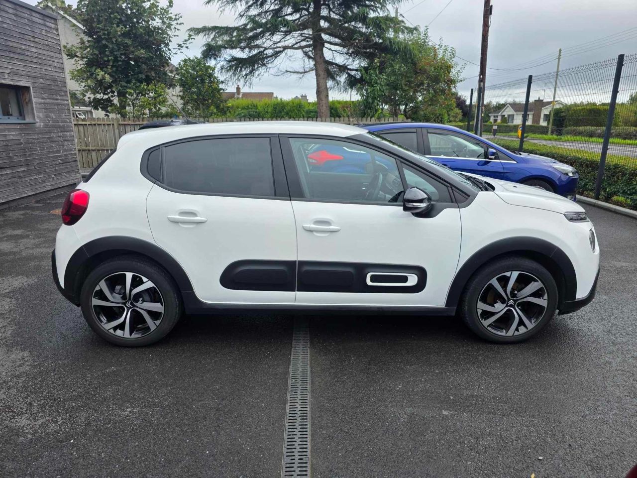 2024 CITROEN C3 1.2 PureTech MAX Hatchback 5dr Petrol Manual Euro 6 (s/s) (83 ps) - vehicle photo 8 for sale on PureCar