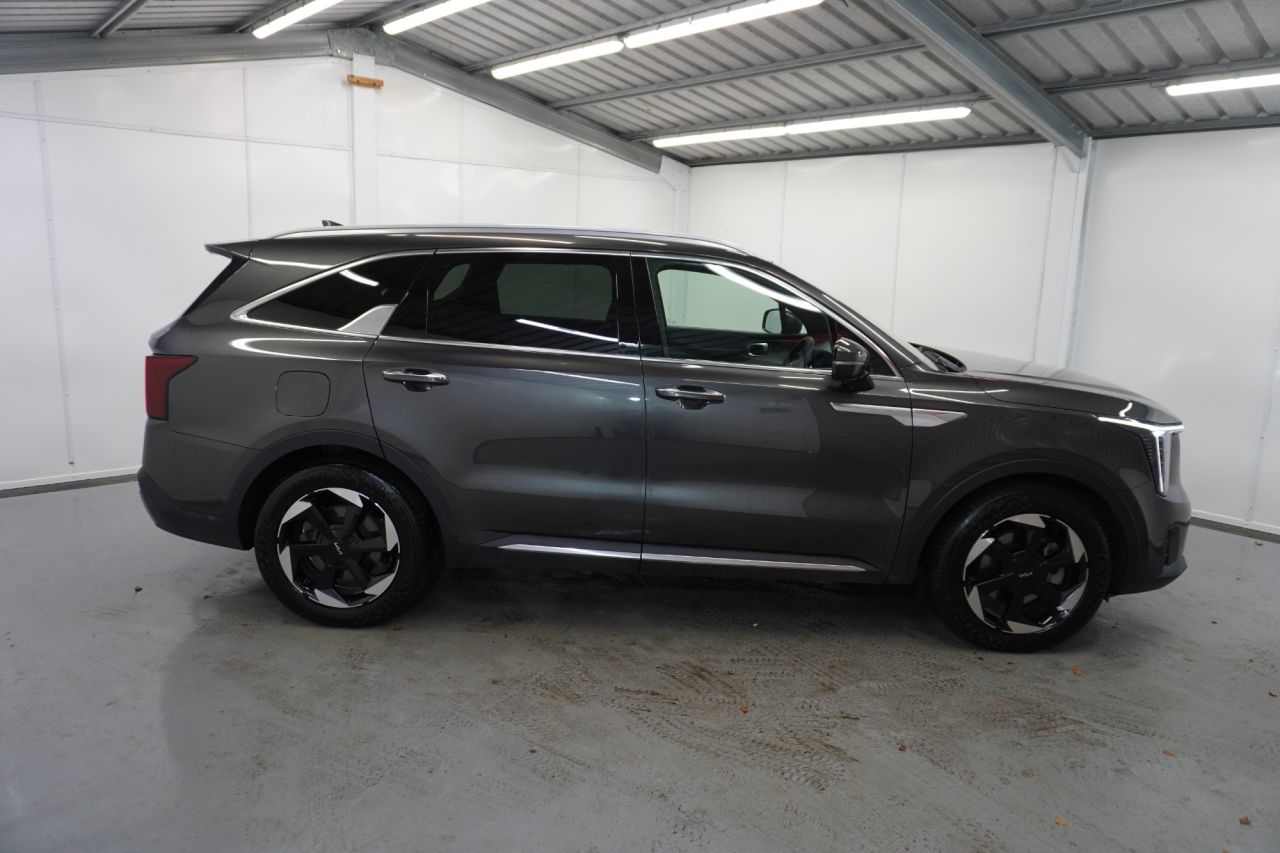 2024 KIA SORENTO 1.6 T-GDi 13.8kWh 4 SUV 5dr Petrol Plug-in Hybrid Auto AWD Euro 6 (s/s) (24 - vehicle photo 7 for sale on PureCar