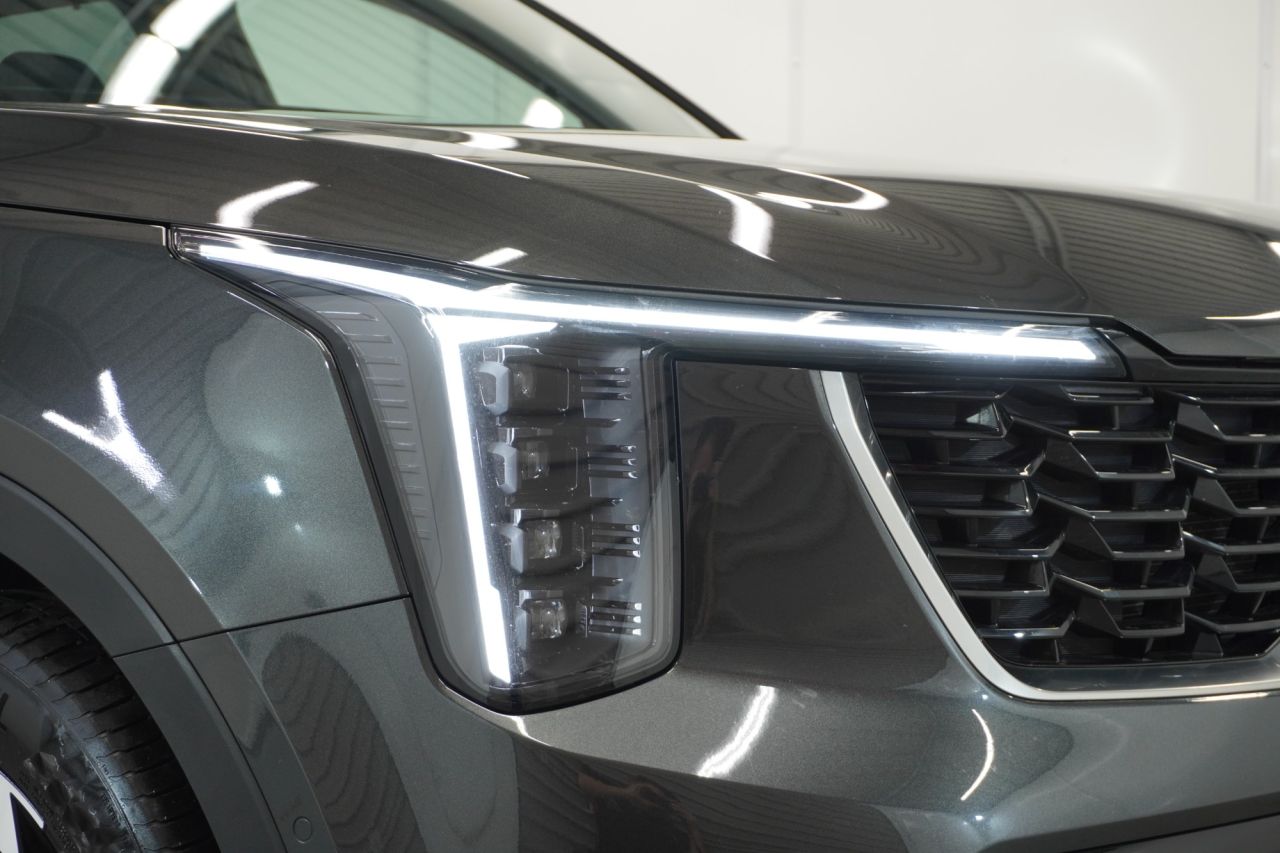 2024 KIA SORENTO 1.6 T-GDi 13.8kWh 4 SUV 5dr Petrol Plug-in Hybrid Auto AWD Euro 6 (s/s) (24 - vehicle photo 9 for sale on PureCar