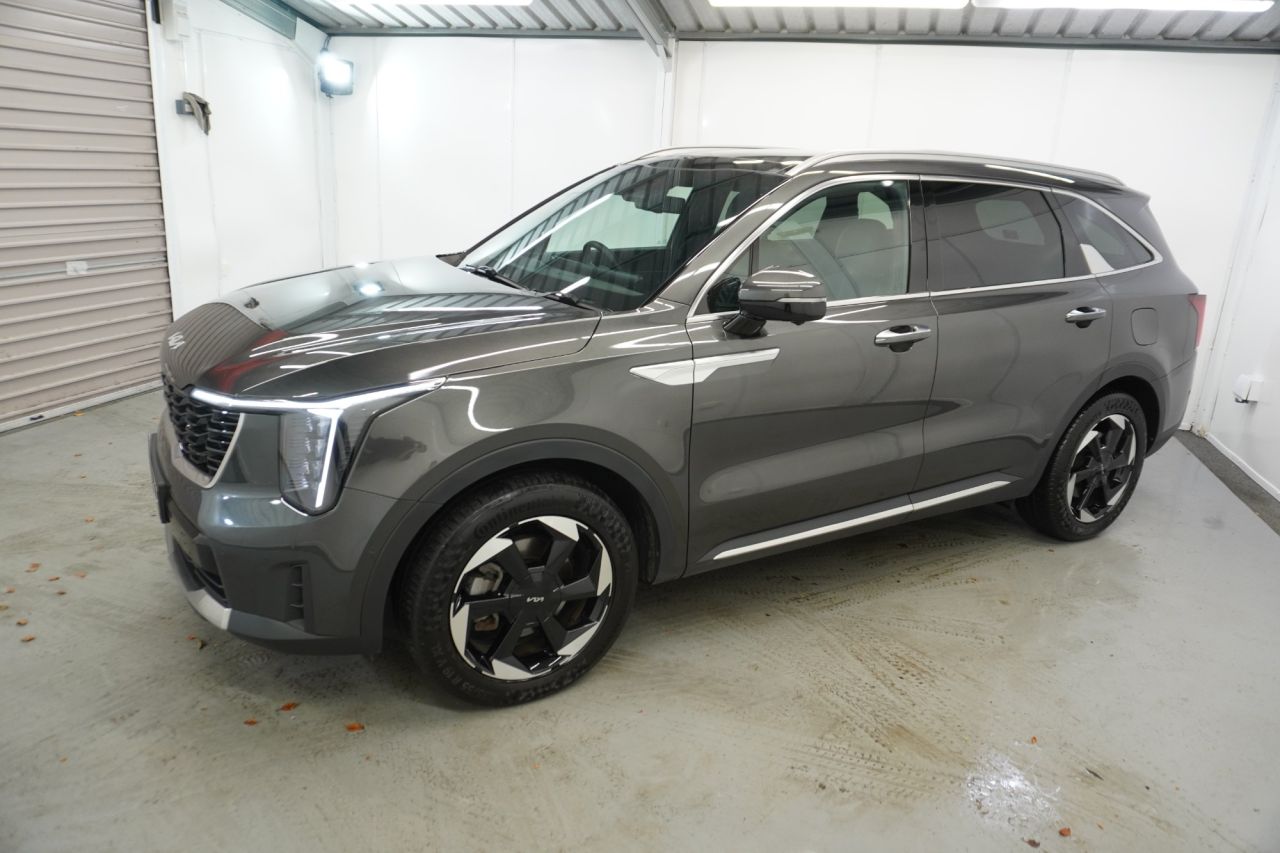 2024 KIA SORENTO 1.6 T-GDi 13.8kWh 4 SUV 5dr Petrol Plug-in Hybrid Auto AWD Euro 6 (s/s) (24 - vehicle photo 12 for sale on PureCar