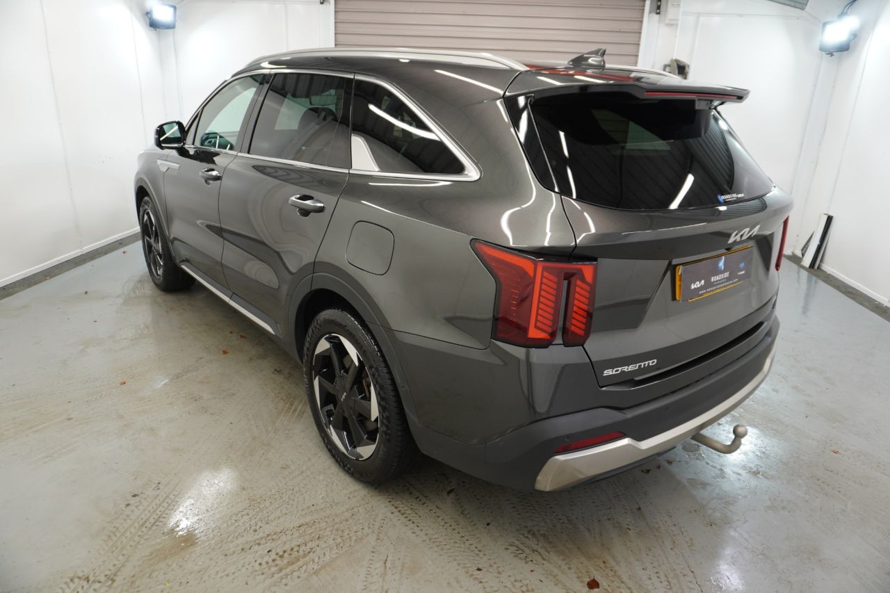 2024 KIA SORENTO 1.6 T-GDi 13.8kWh 4 SUV 5dr Petrol Plug-in Hybrid Auto AWD Euro 6 (s/s) (24 - vehicle photo 18 for sale on PureCar