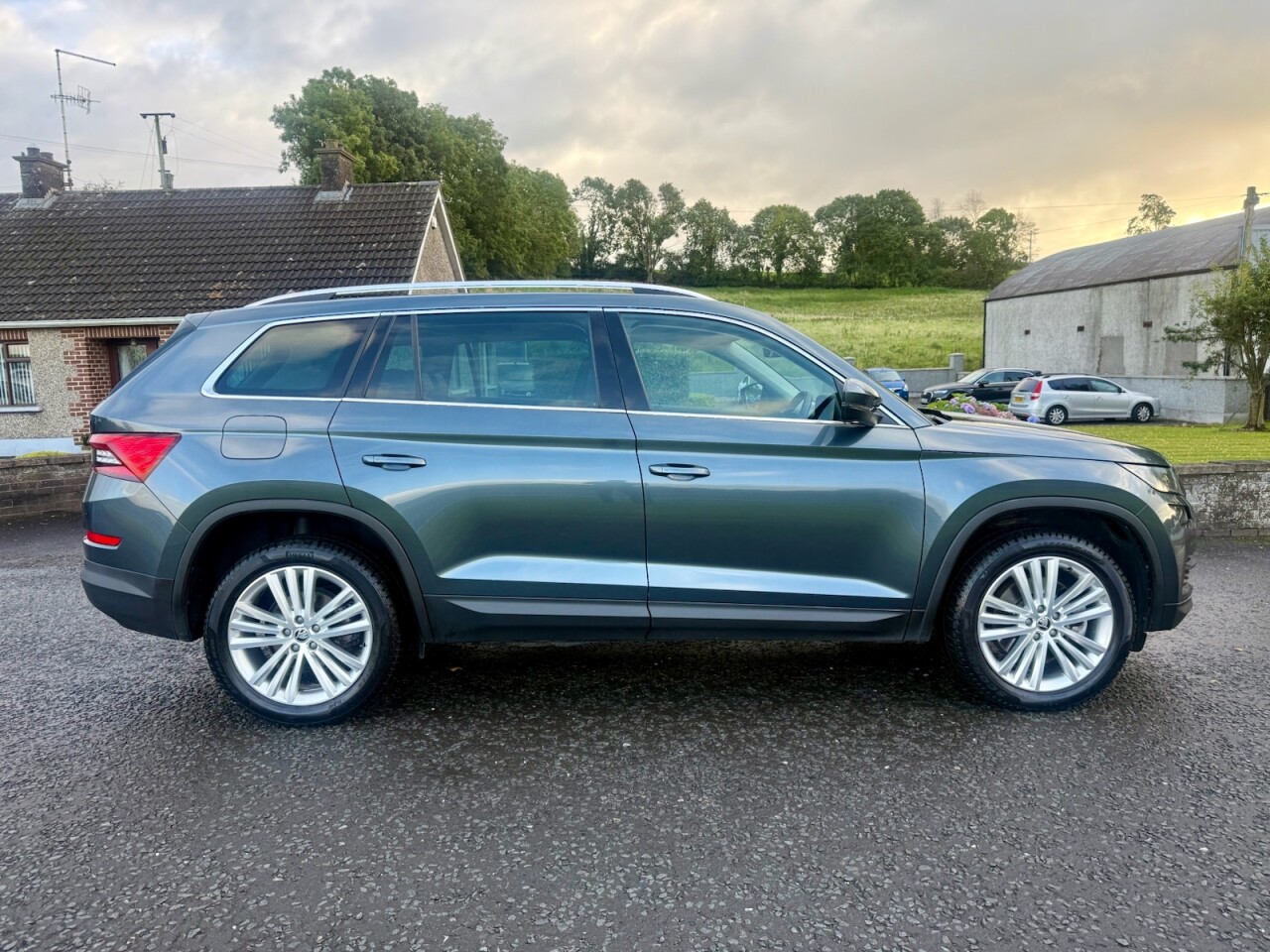 2021 SKODA KODIAQ 2.0 TDI SEL Diesel DSG AUTO (7 Seater, Low Miles 42K) - vehicle photo 2 for sale on PureCar