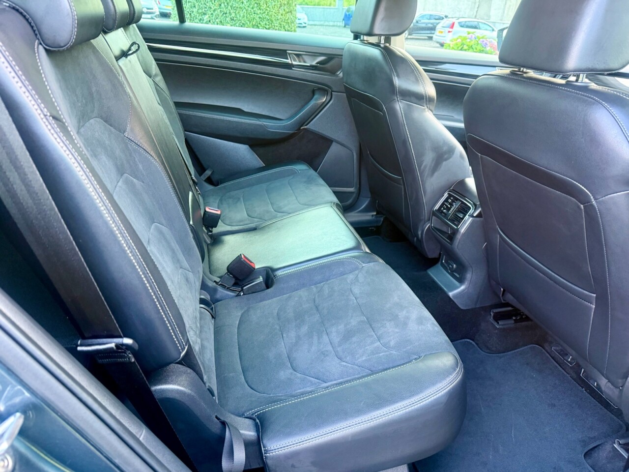 2021 SKODA KODIAQ 2.0 TDI SEL Diesel DSG AUTO (7 Seater, Low Miles 42K) - vehicle photo 9 for sale on PureCar