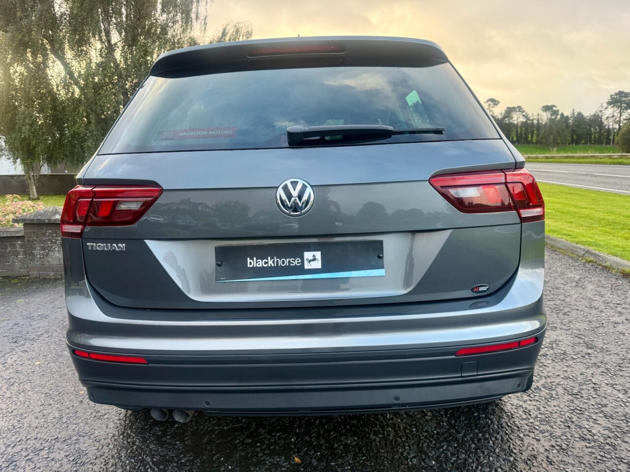 2019 VOLKSWAGEN TIGUAN 2.0 TDI SE Navigation Diesel 150BHP (LOW MILES 39K) - vehicle photo 4 for sale on PureCar