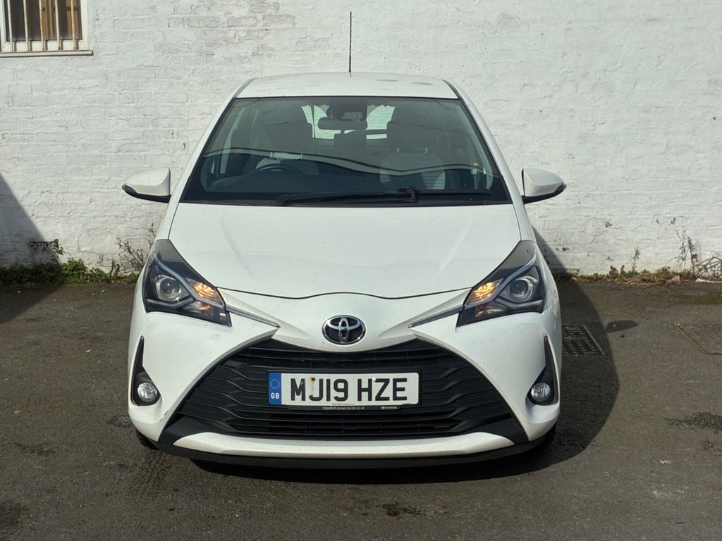 2019 Toyota Yaris — image 3