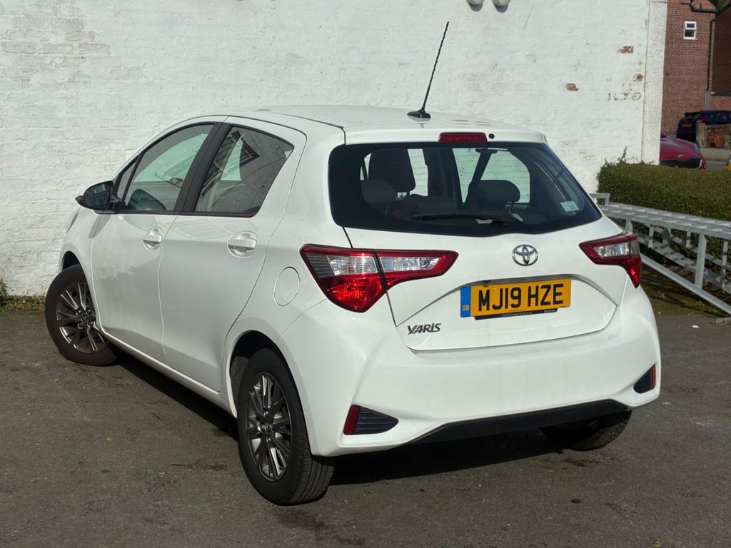 2019 Toyota Yaris — image 5