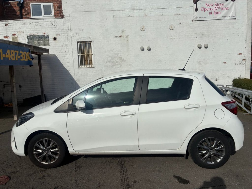 2019 Toyota Yaris — image 6