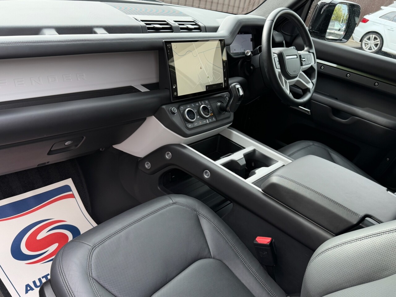 2025 LAND ROVER DEFENDER 90 3.0 D350 MHEV X-Dynamic HSE SUV 3dr Diesel Auto 4WD Euro 6 (s/s) (350 ps) - vehicle photo 12 for sale on PureCar