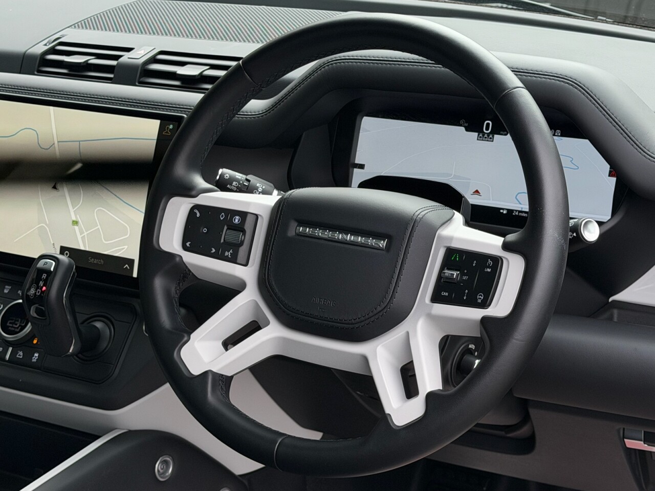 2025 LAND ROVER DEFENDER 90 3.0 D350 MHEV X-Dynamic HSE SUV 3dr Diesel Auto 4WD Euro 6 (s/s) (350 ps) - vehicle photo 15 for sale on PureCar