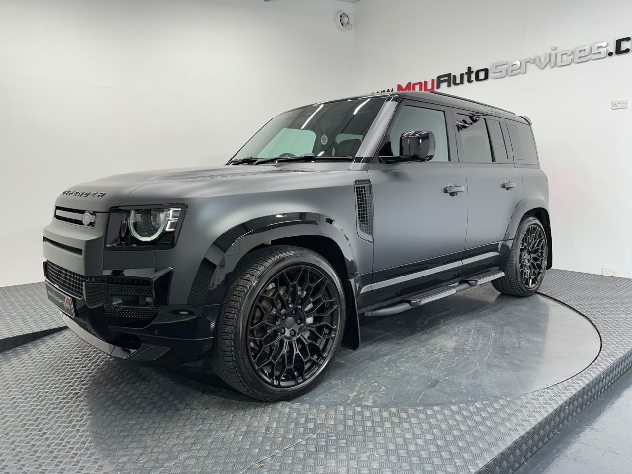 2025 LAND ROVER DEFENDER 110 3.0 D350 MHEV X-Dynamic HSE SUV 5dr Diesel Auto 4WD Euro 6 (s/s) (350 ps) - vehicle photo 3 for sale on PureCar