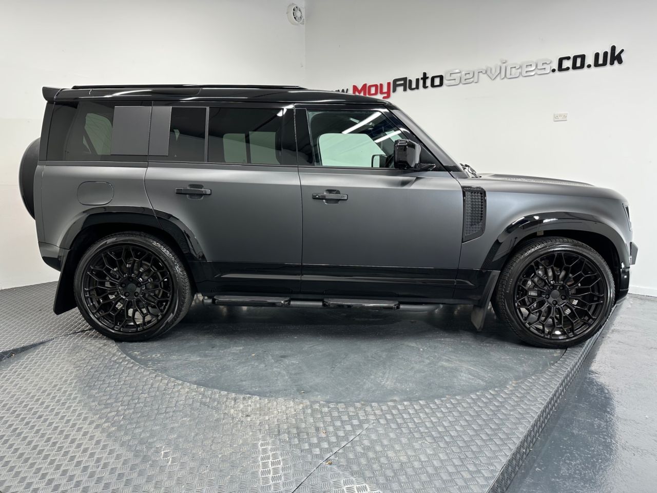 2025 LAND ROVER DEFENDER 110 3.0 D350 MHEV X-Dynamic HSE SUV 5dr Diesel Auto 4WD Euro 6 (s/s) (350 ps) - vehicle photo 10 for sale on PureCar