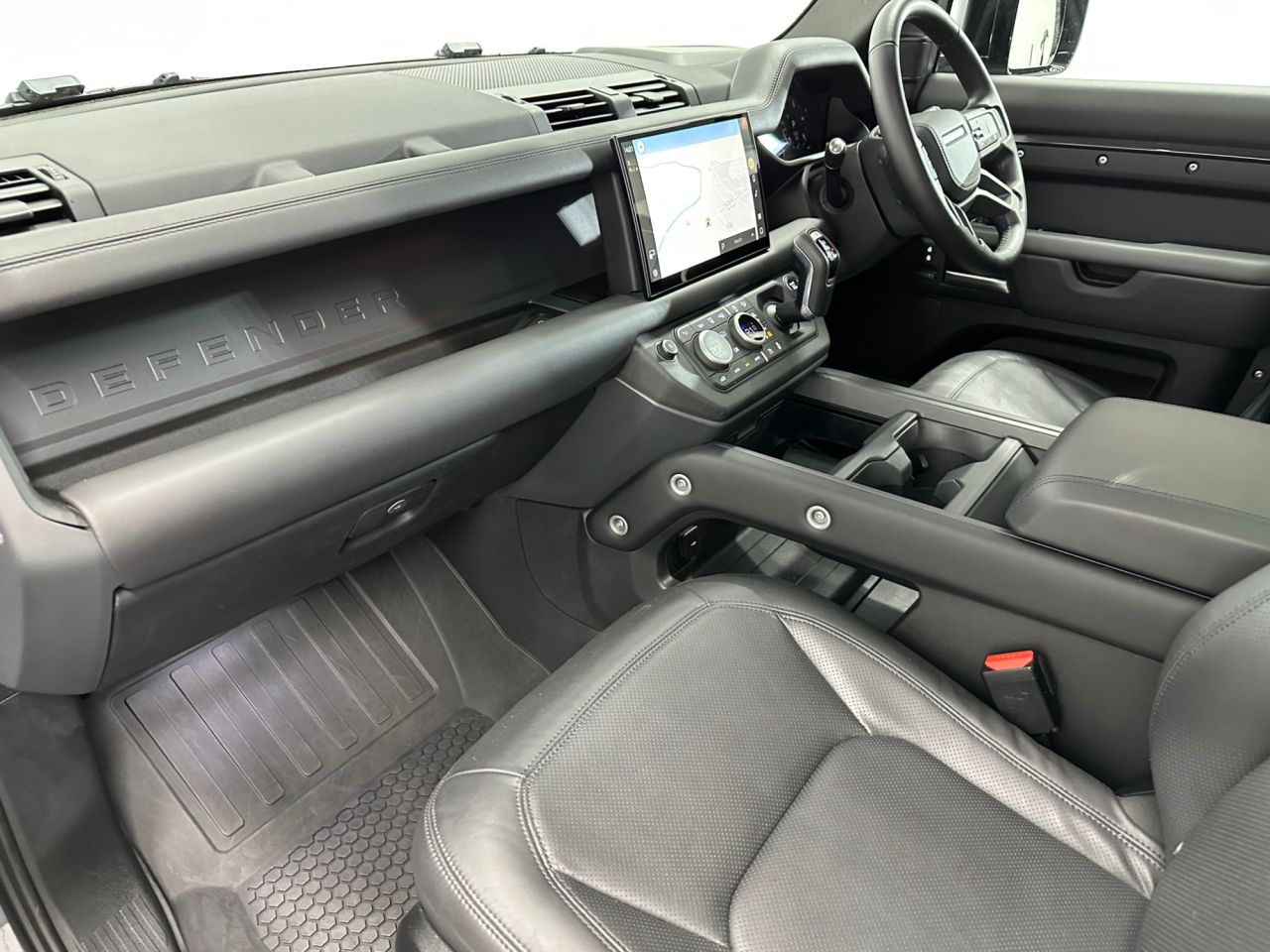 2025 LAND ROVER DEFENDER 110 3.0 D350 MHEV X-Dynamic HSE SUV 5dr Diesel Auto 4WD Euro 6 (s/s) (350 ps) - vehicle photo 33 for sale on PureCar