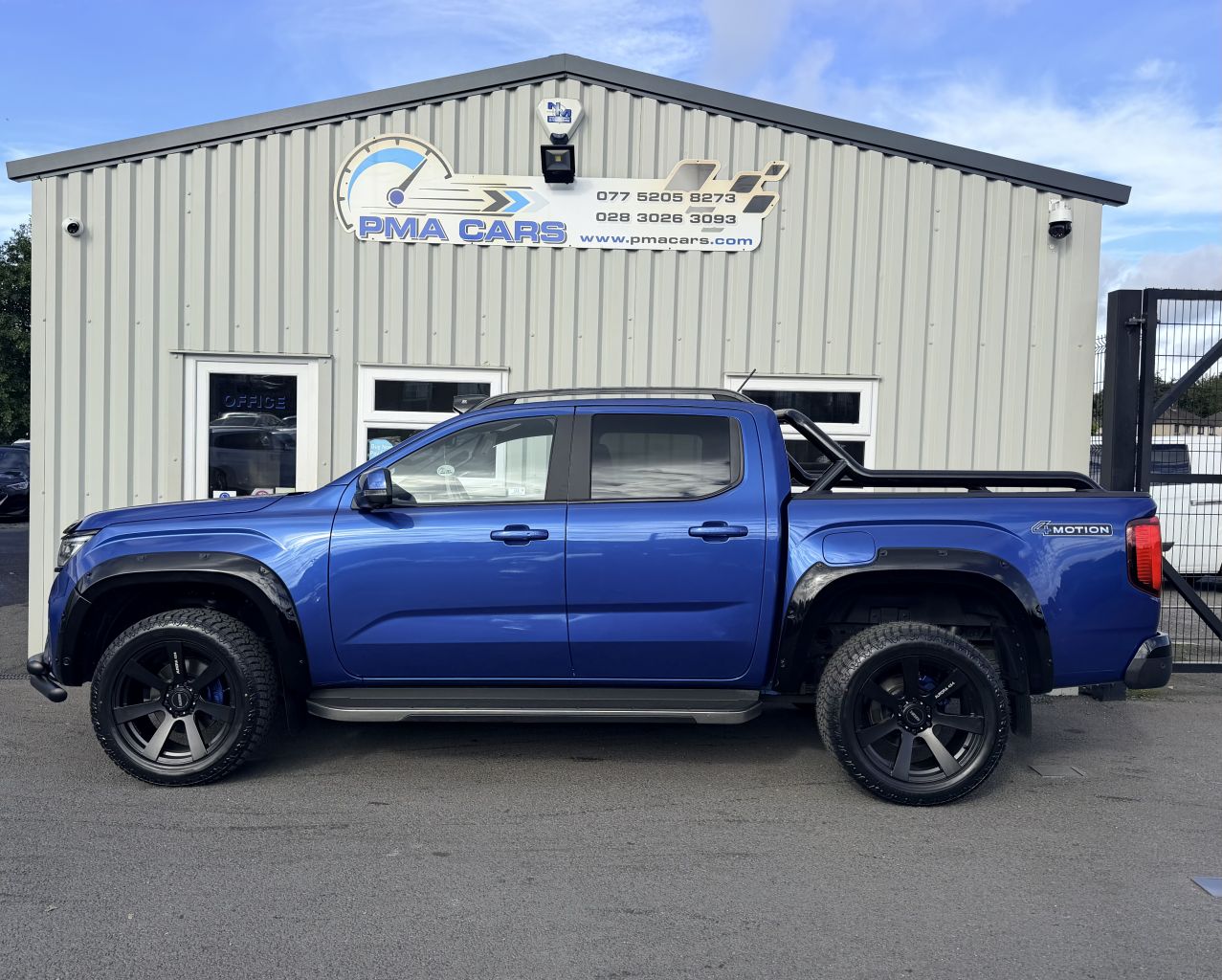 2023 VOLKSWAGEN AMAROK 2.0 TDI Style Pickup Double Cab 4dr Diesel Auto 4Motion Euro 6 (s/s) (205 p - vehicle photo 4 for sale on PureCar