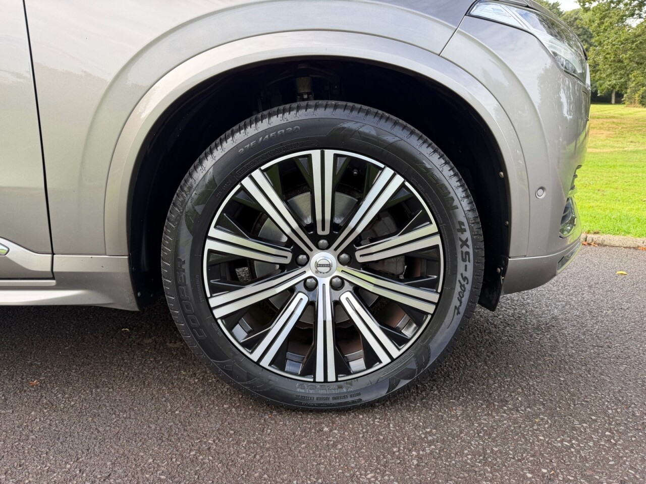 2019 VOLVO XC90 2.0 B5 MHEV Inscription SUV 5dr Diesel Hybrid Auto 4WD Euro 6 (s/s) (235 ps - vehicle photo 13 for sale on PureCar