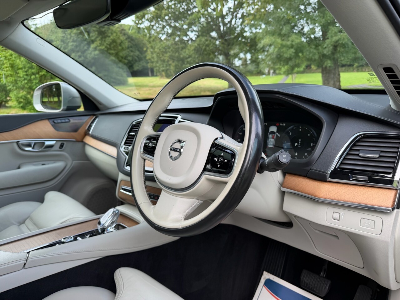 2019 VOLVO XC90 2.0 B5 MHEV Inscription SUV 5dr Diesel Hybrid Auto 4WD Euro 6 (s/s) (235 ps - vehicle photo 14 for sale on PureCar