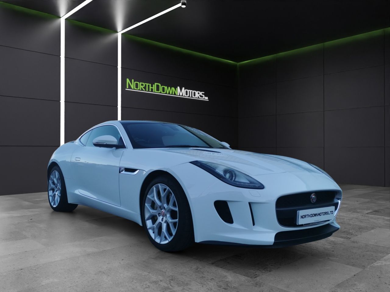 2016 JAGUAR F-TYPE 3.0 V6 Coupe 2dr Petrol Auto Euro 6 (s/s) (340 ps) Very Low Mileage - vehicle photo 8 for sale on PureCar