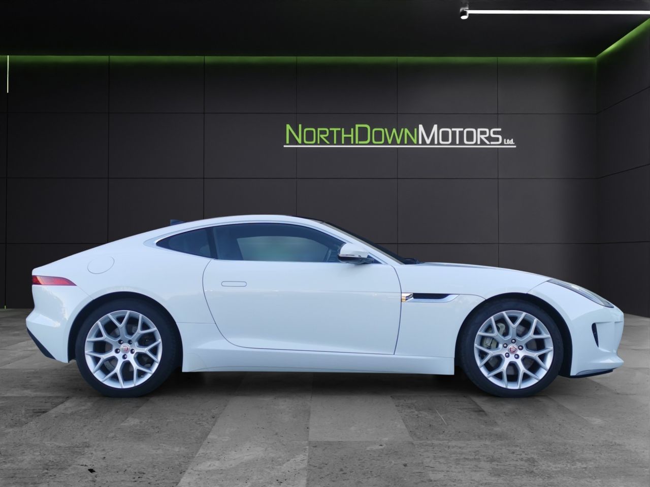 2016 JAGUAR F-TYPE 3.0 V6 Coupe 2dr Petrol Auto Euro 6 (s/s) (340 ps) Very Low Mileage - vehicle photo 7 for sale on PureCar