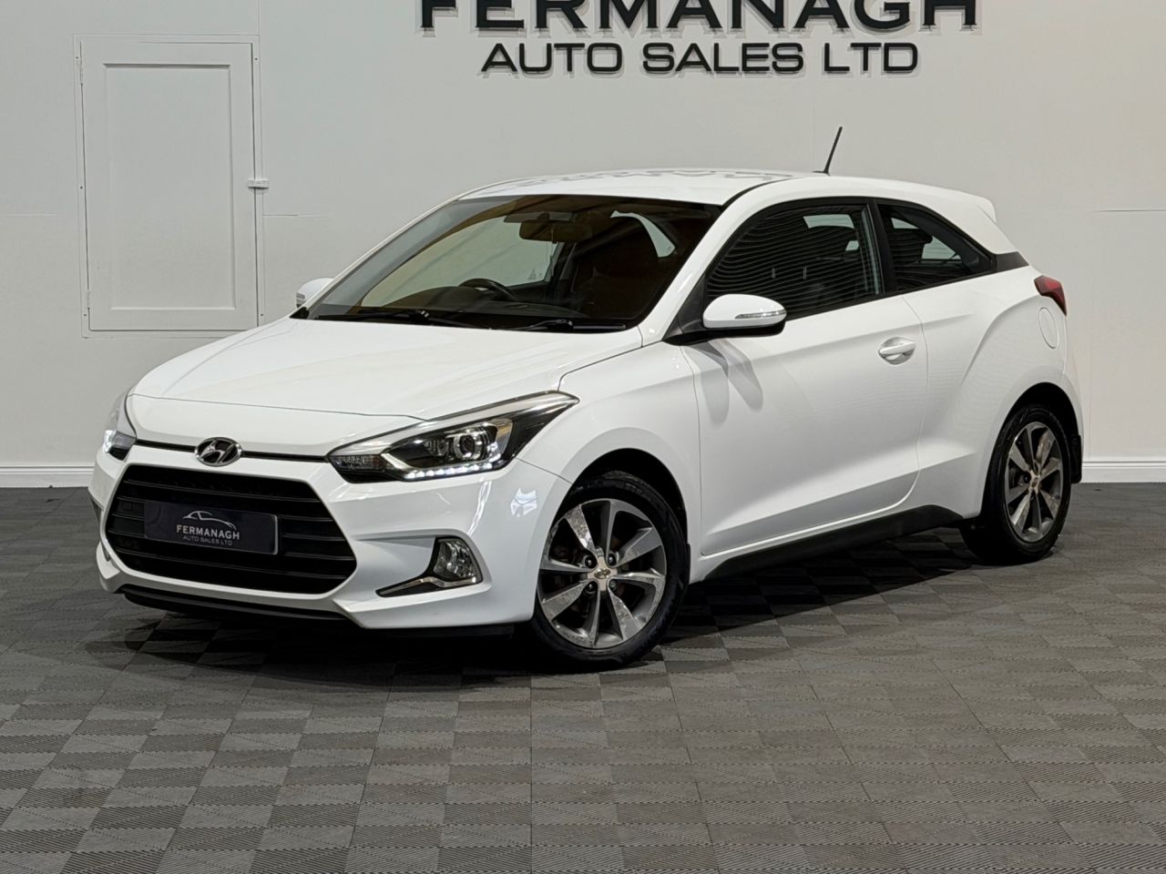 2017 HYUNDAI I20 1.2 SE Coupe 3dr Petrol Manual Euro 6 (84 ps) - vehicle photo 4 for sale on PureCar