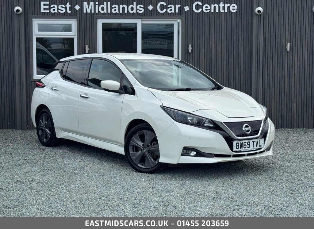 2020 NISSAN LEAF